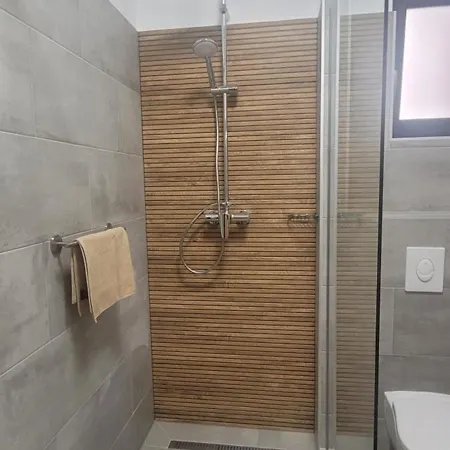 Apartament Csaladi Kikoeto *