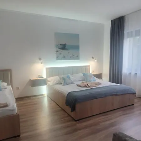 Apartament Csaladi Kikoeto Jula