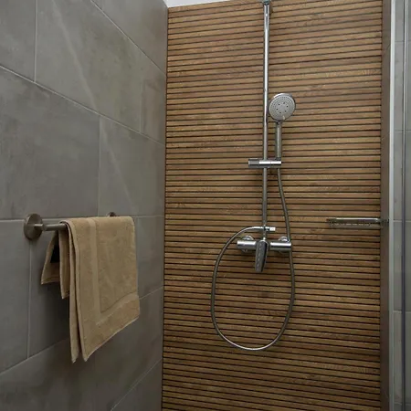 Apartament Csaladi Kikoeto Jula